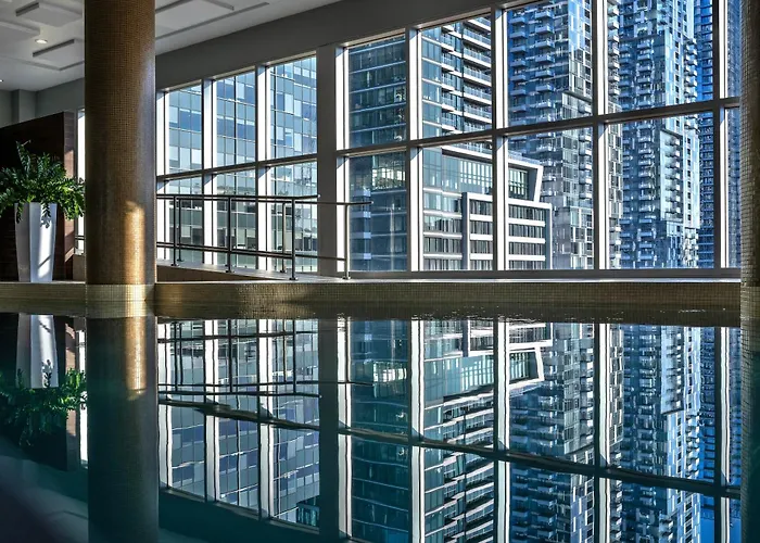 Warwick Le Crystal - Montreal Hotel