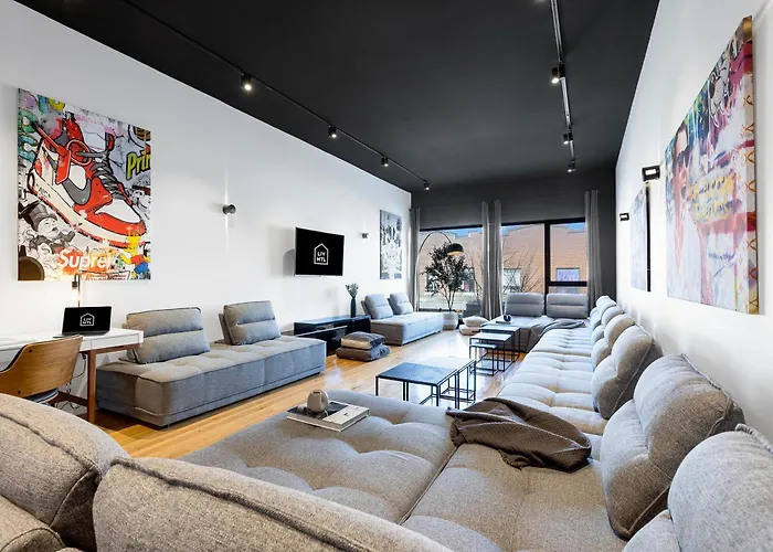 Liv Mtl Plaza Aparthotel Montreal