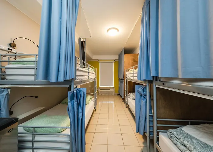 Samesun Montreal Hotel & Hostel